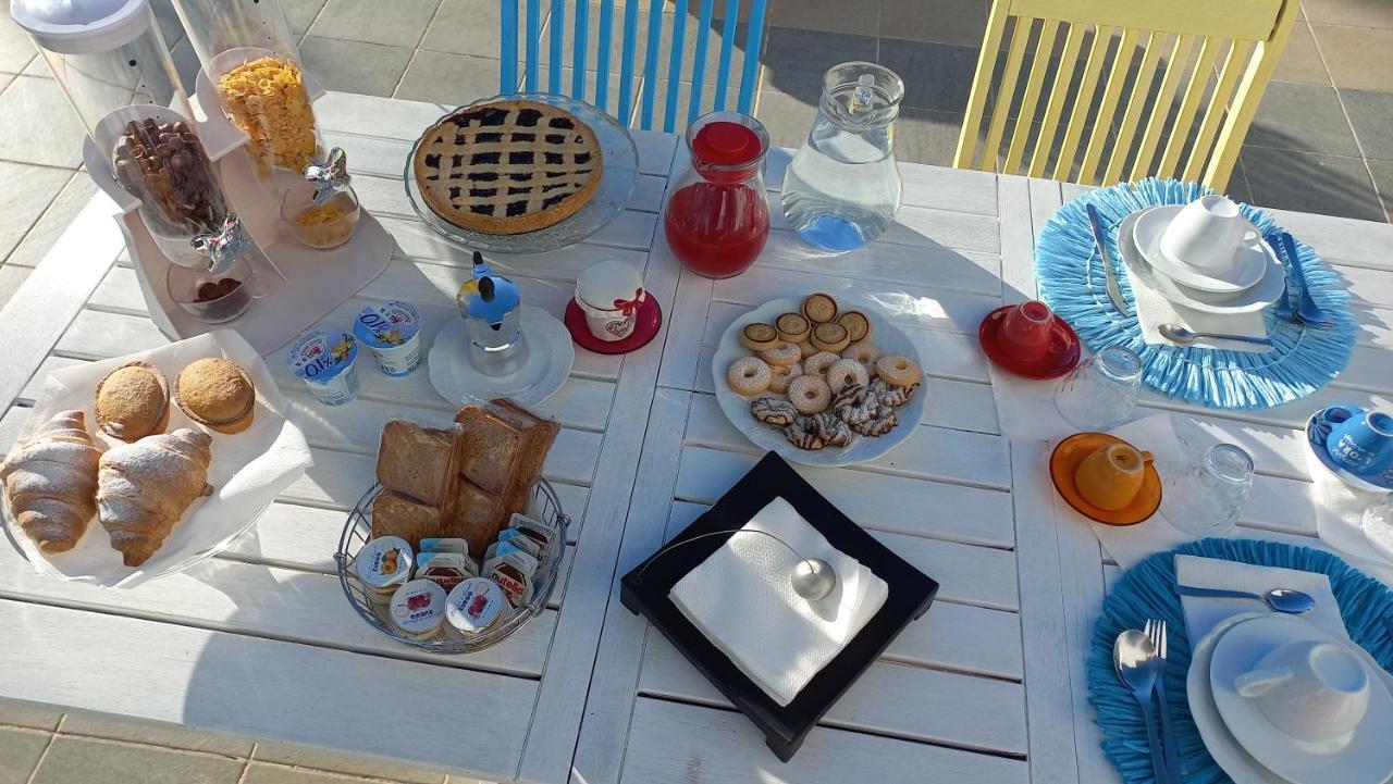 Villino Tronchetto Bianco Bed & Breakfast Mola di Bari Luaran gambar