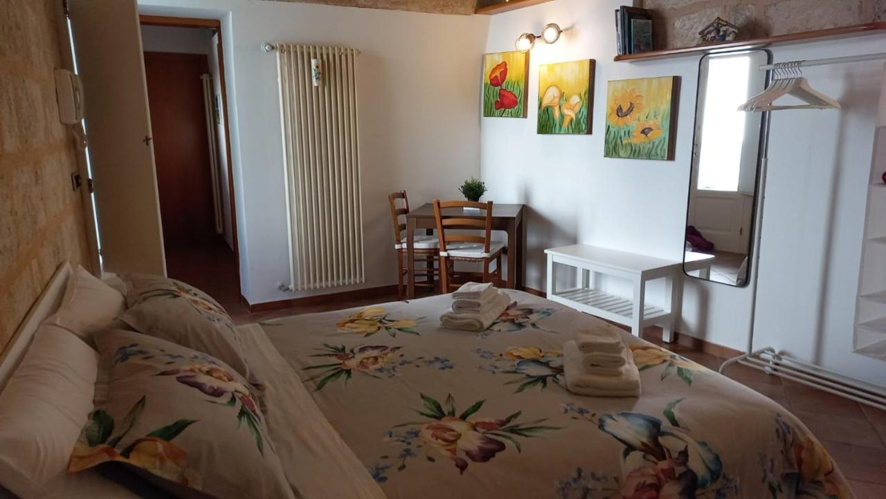 Villino Tronchetto Bianco Bed & Breakfast Mola di Bari Luaran gambar